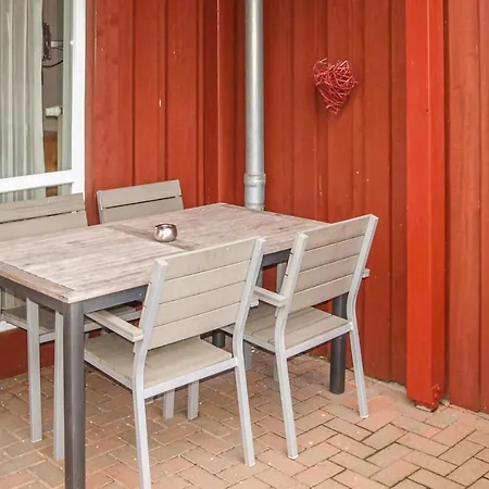 2 Bedroom Beautiful In Plau Am Hébergement de vacances *