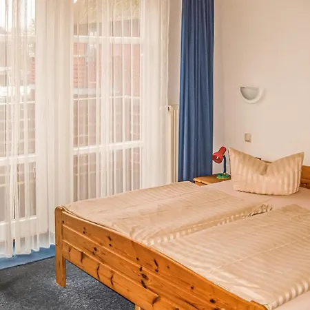 2 Bedroom Beautiful In Plau Am Hébergement de vacances *